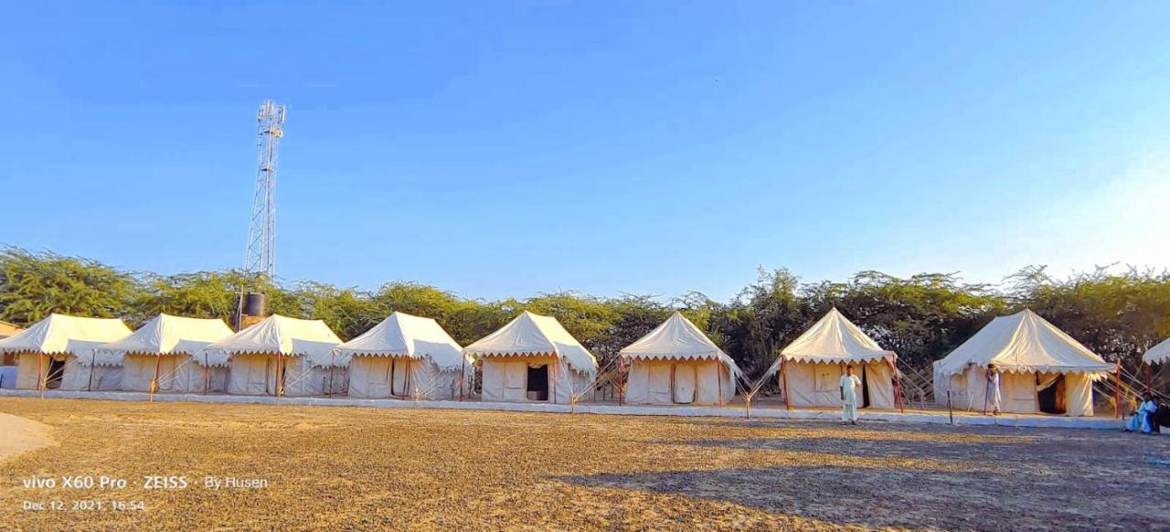 Mahefeel E Rann Resort Bherandiāla Екстериор снимка